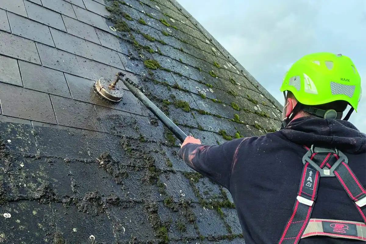Roof Cleaning Fareham -Dall Cleaning Company